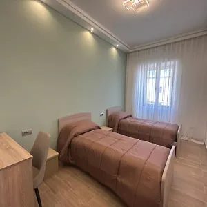 Claire House Privatunterkunft Rom